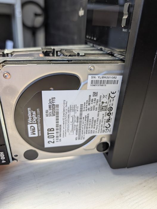 Fujitsu CELVIN NAS Server q800:Надійне сховище даних для вашого бізнес