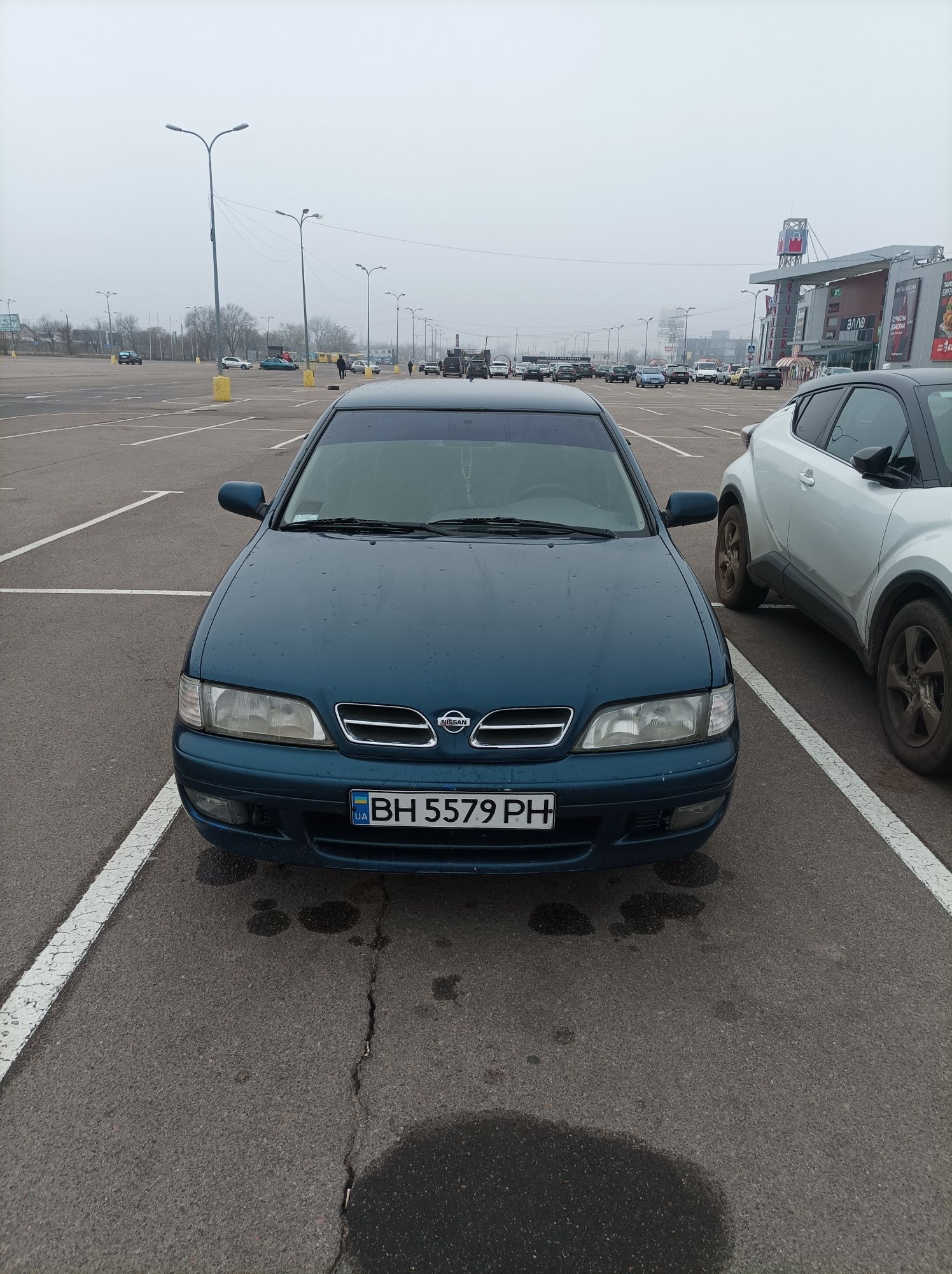 Nissan primer 1998 року на свій вік в хорошому стані