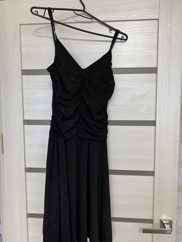Платье чёрное с блестками Orsay