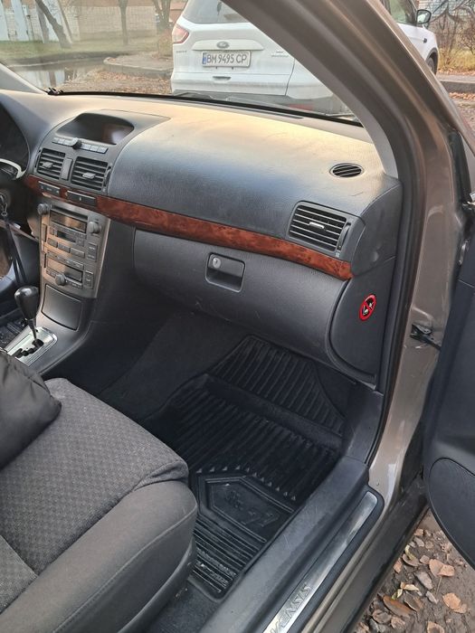 Тойота авенсіс,  автомат