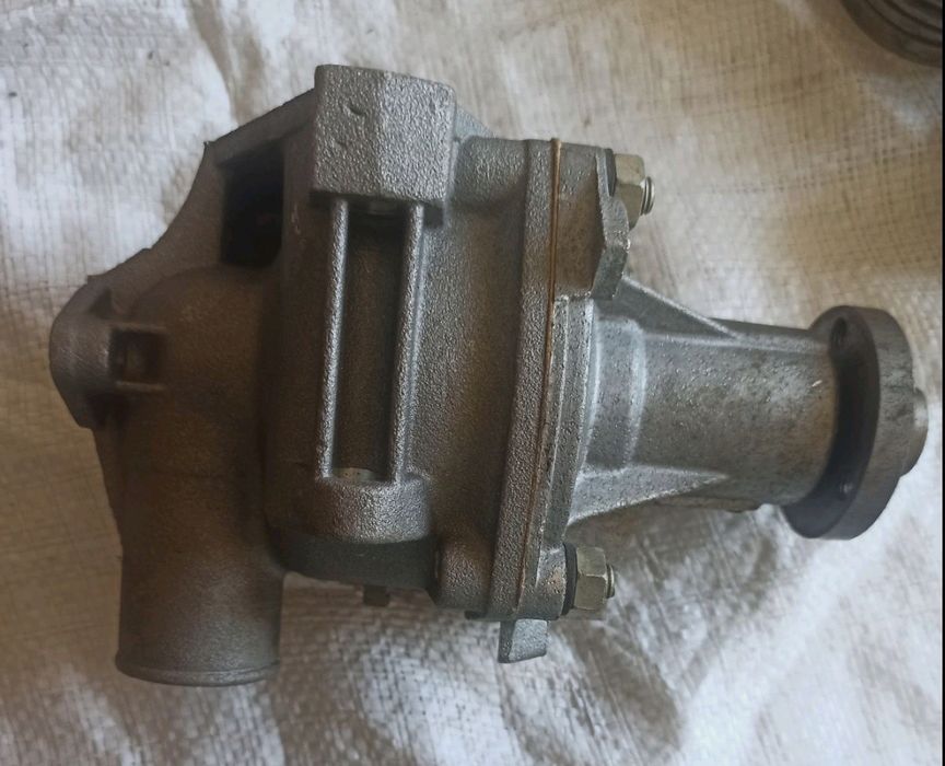 Помпа ВАЗ 2101 оригинал и другие запчасти