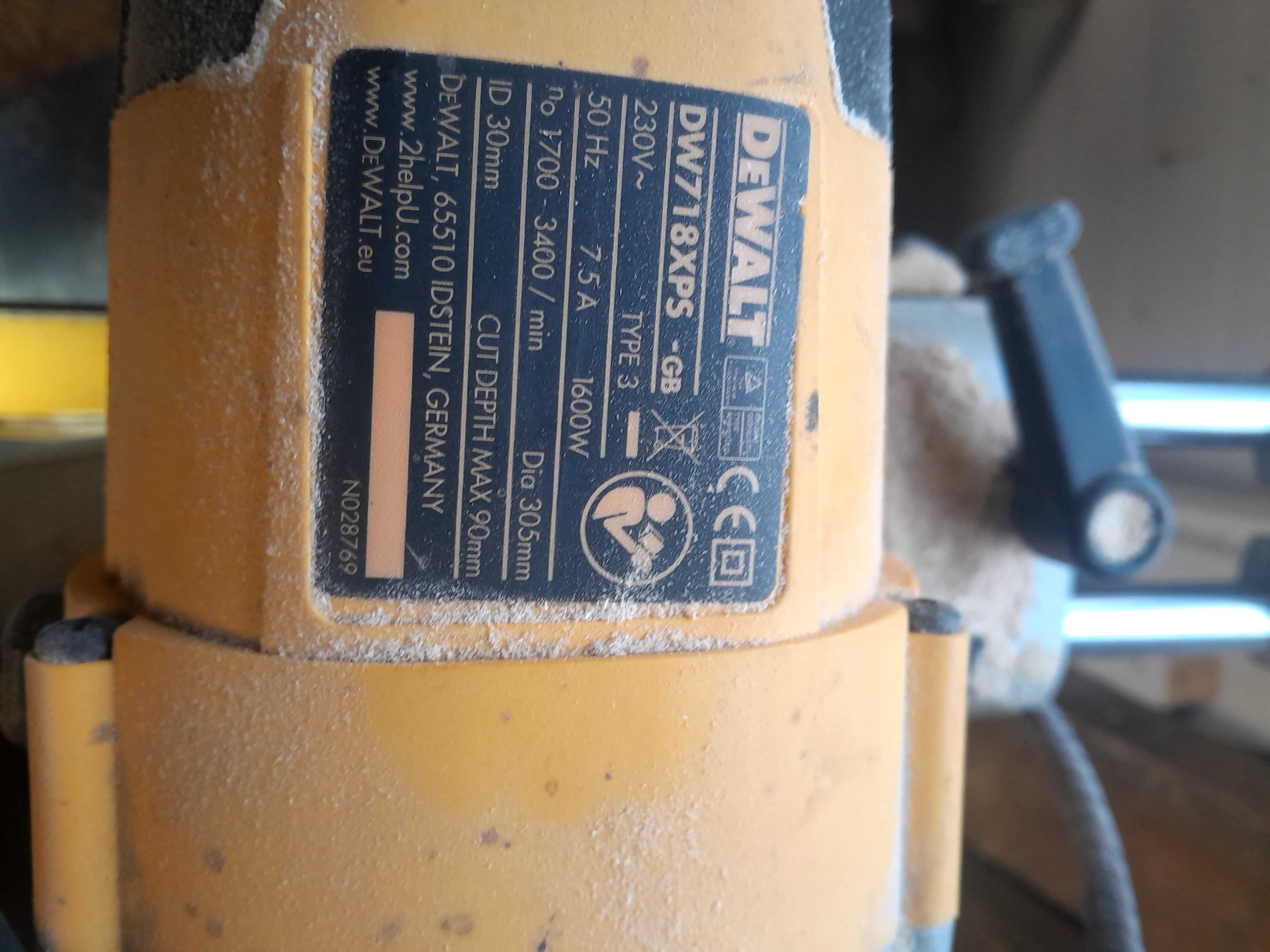 Ukosnica  DEWALT DW718XPS