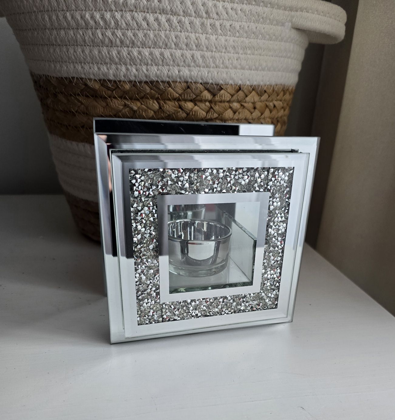 Nowy świecznik Home&You na podgrzewacz tealight lustrzany z krysztalka