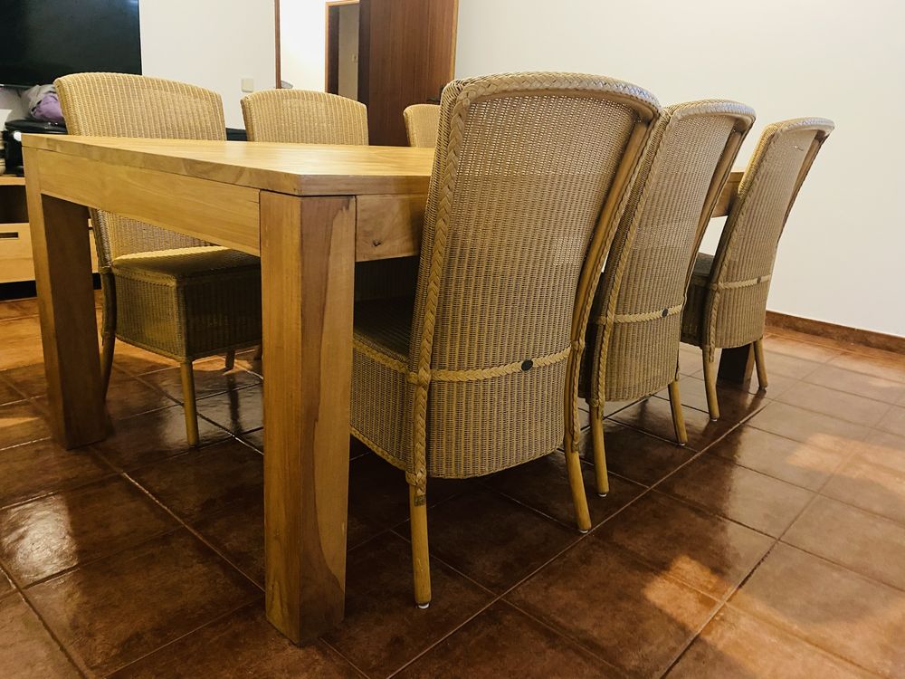 Mesa de Madeira como nova