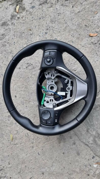 Руль Toyota rav4 и ch-r