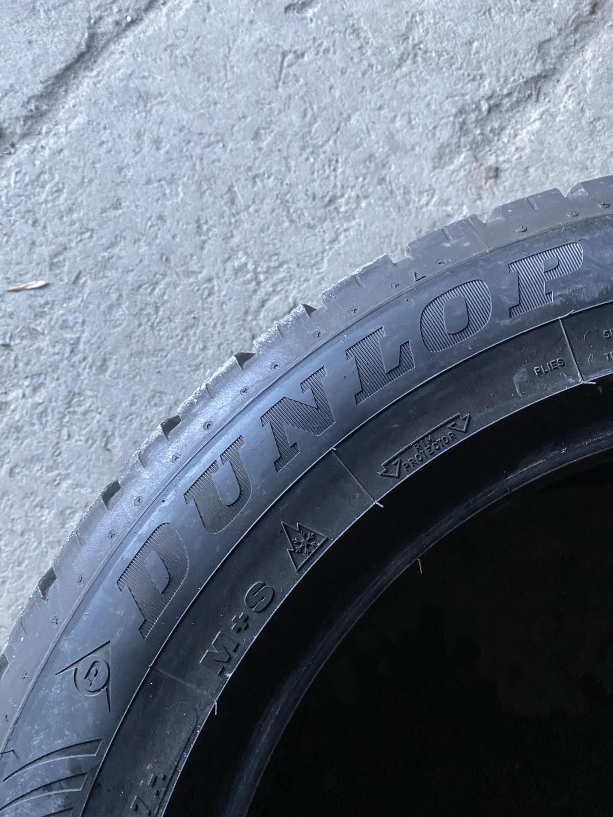 225.55.17 Dunlop RFT 4шт зима БУ склад шины резина 55 R17 Шиномонтаж