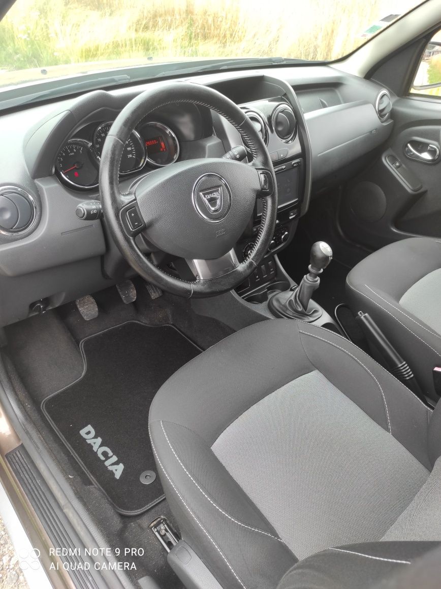 Dacia Duster 1,5 dCi nawi kamera mały przebieg
