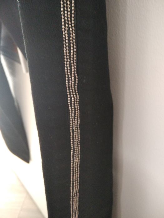 Czarne damskie jeansy rozm 40-42 ozdobne lampasy