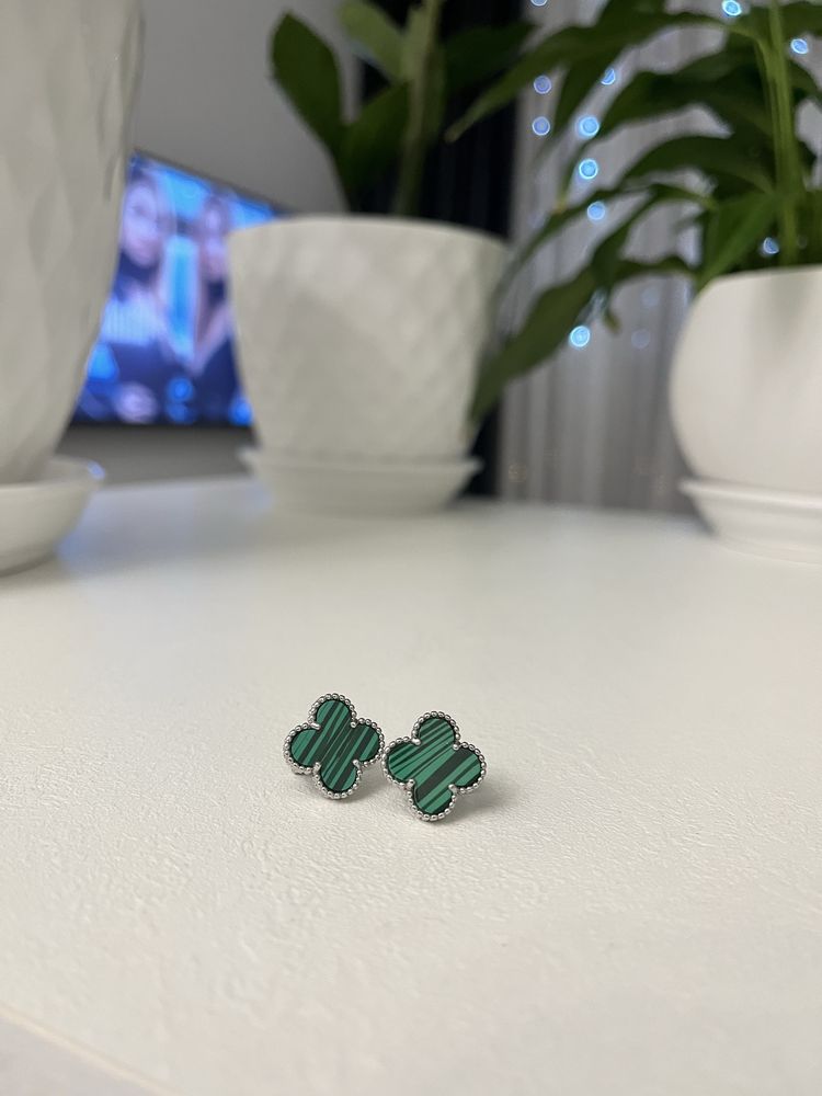Серьги Van Cleef & Arpels
