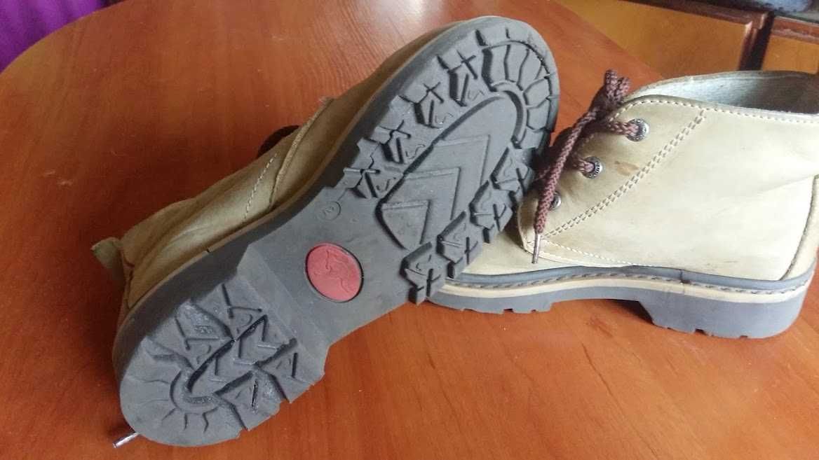 KangаROOS
демісезонні черевики