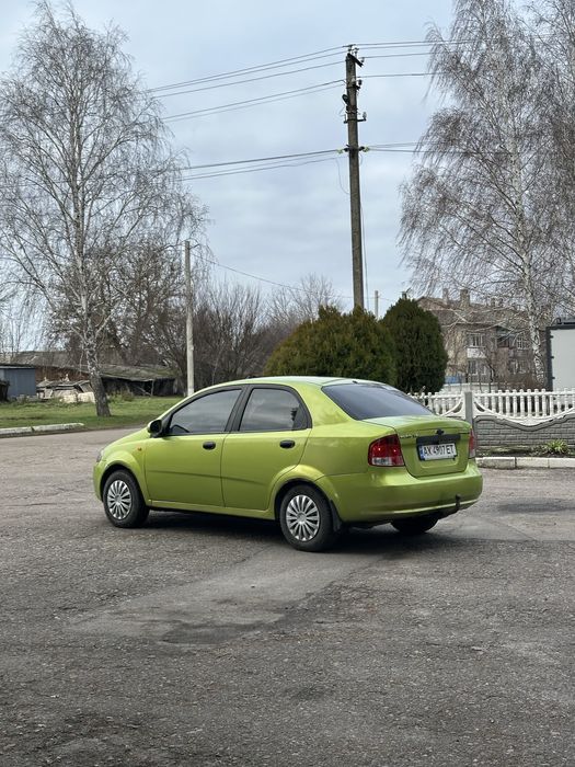 Продам обміняю хорошу економну машинку шевроле авео