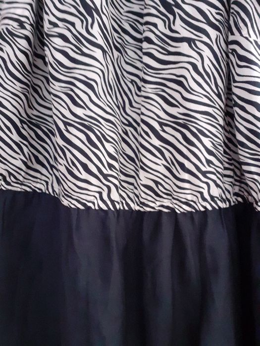 Sukienka firmy Reserved rozmiar L/XL