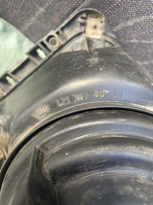 Фара ліва мерседес т-2 рекс 814 709 609