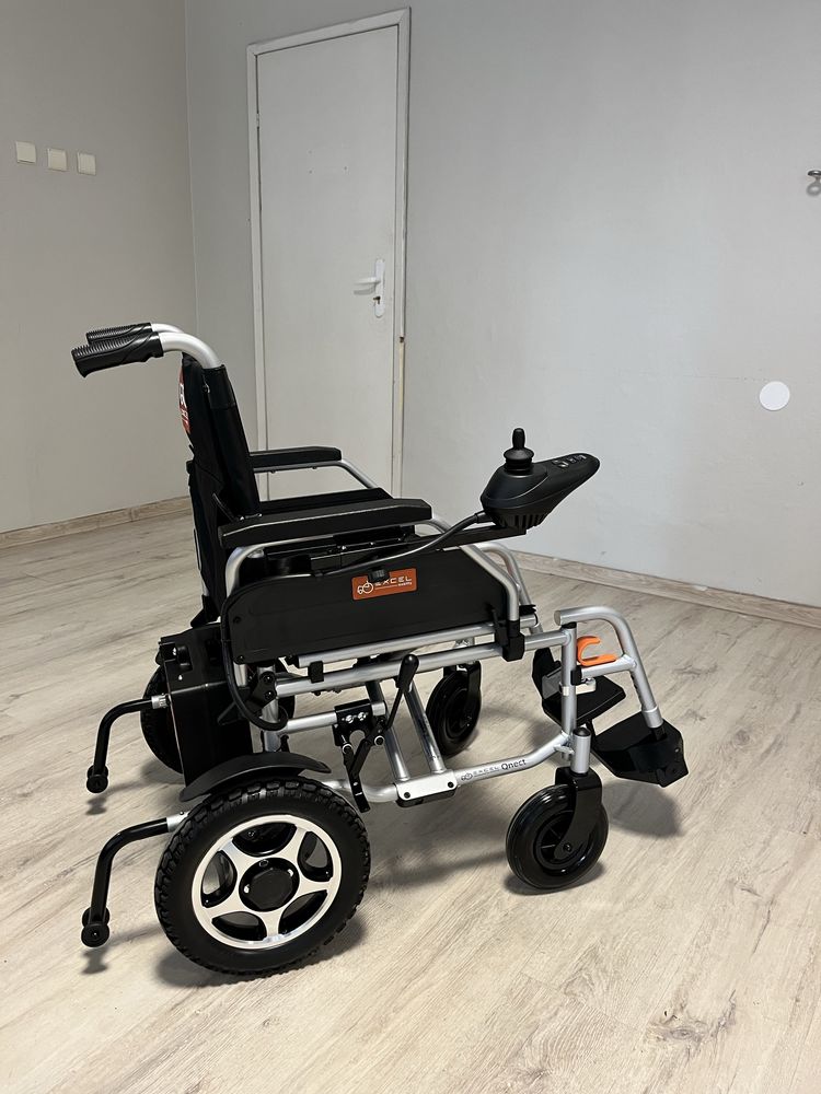 Wózek Elektryczny Excel Qnect, Stan - igła