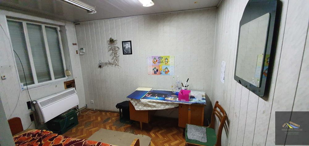 Комерційна  будівля Вижниця