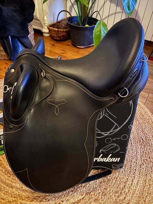 Siodło australijskie 500 Stock HART- WINTEC L / 18 cali