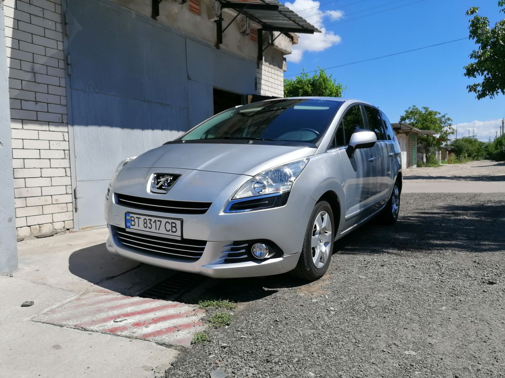 Peugeot 5008 1,6 е-hdi