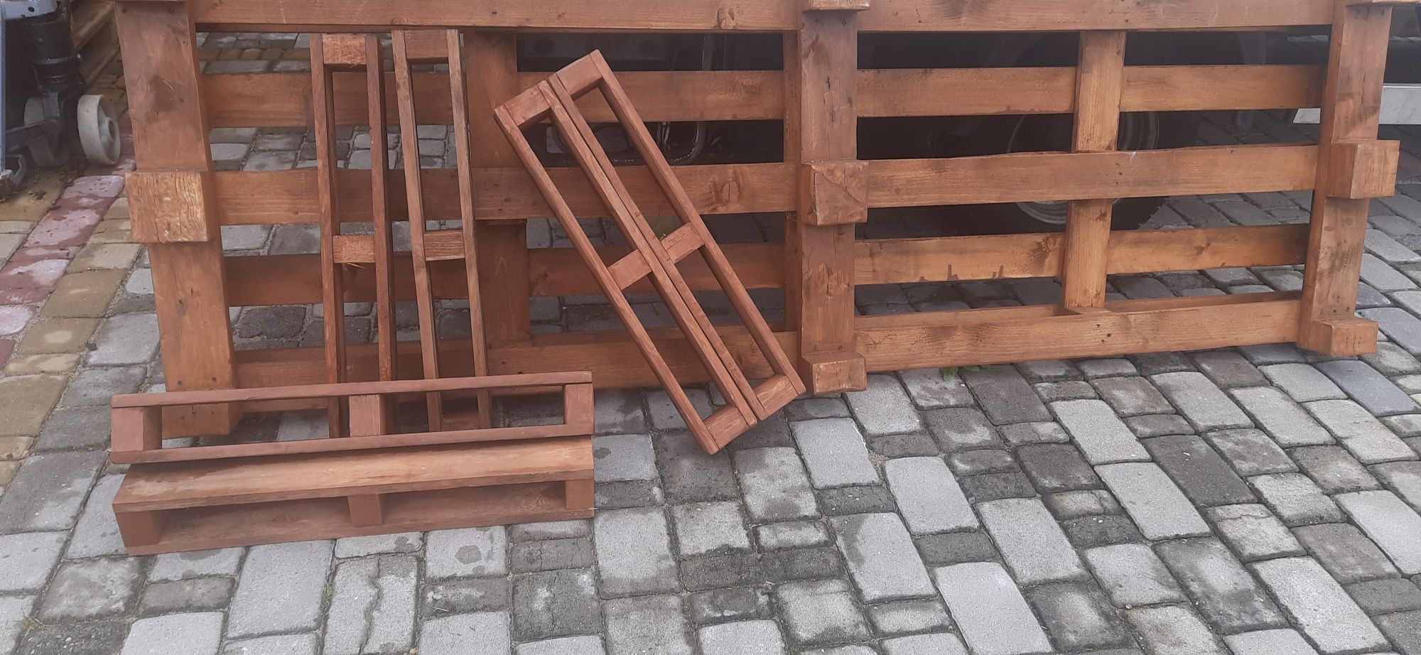 Klocki drewniane do palet altany zabudowy