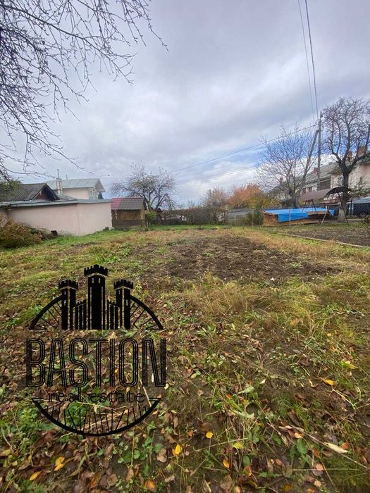 Земельна ділянка 5.5 сот в Микитинцях