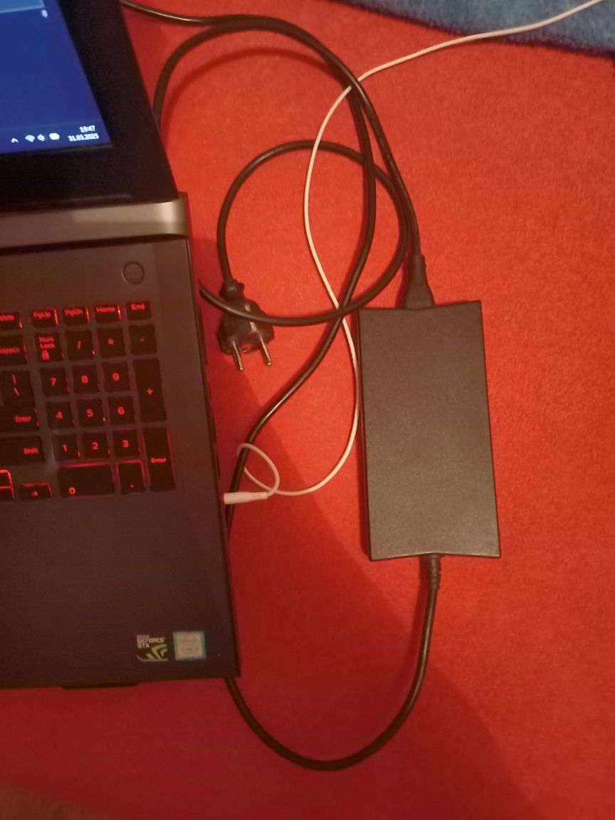 Gamingowy DELL Inspiron 7577 GTX 1050 I5-7gen