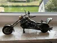 Dekoracja w postaci motocykla