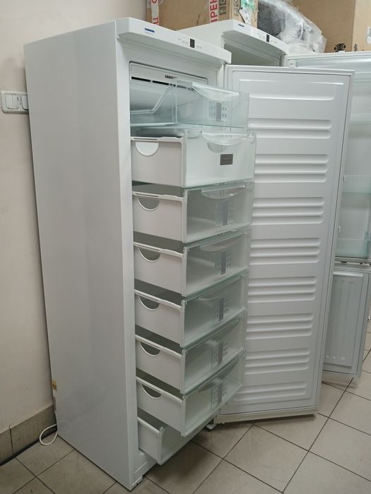 Морозильная камера Liebherr NoFrost GN 3023