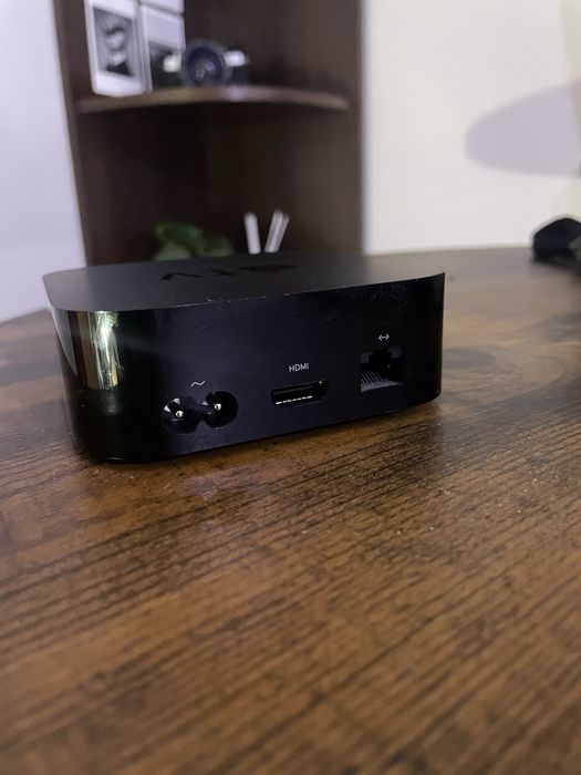 Apple TV 4K, z pilotem innym niż Apple