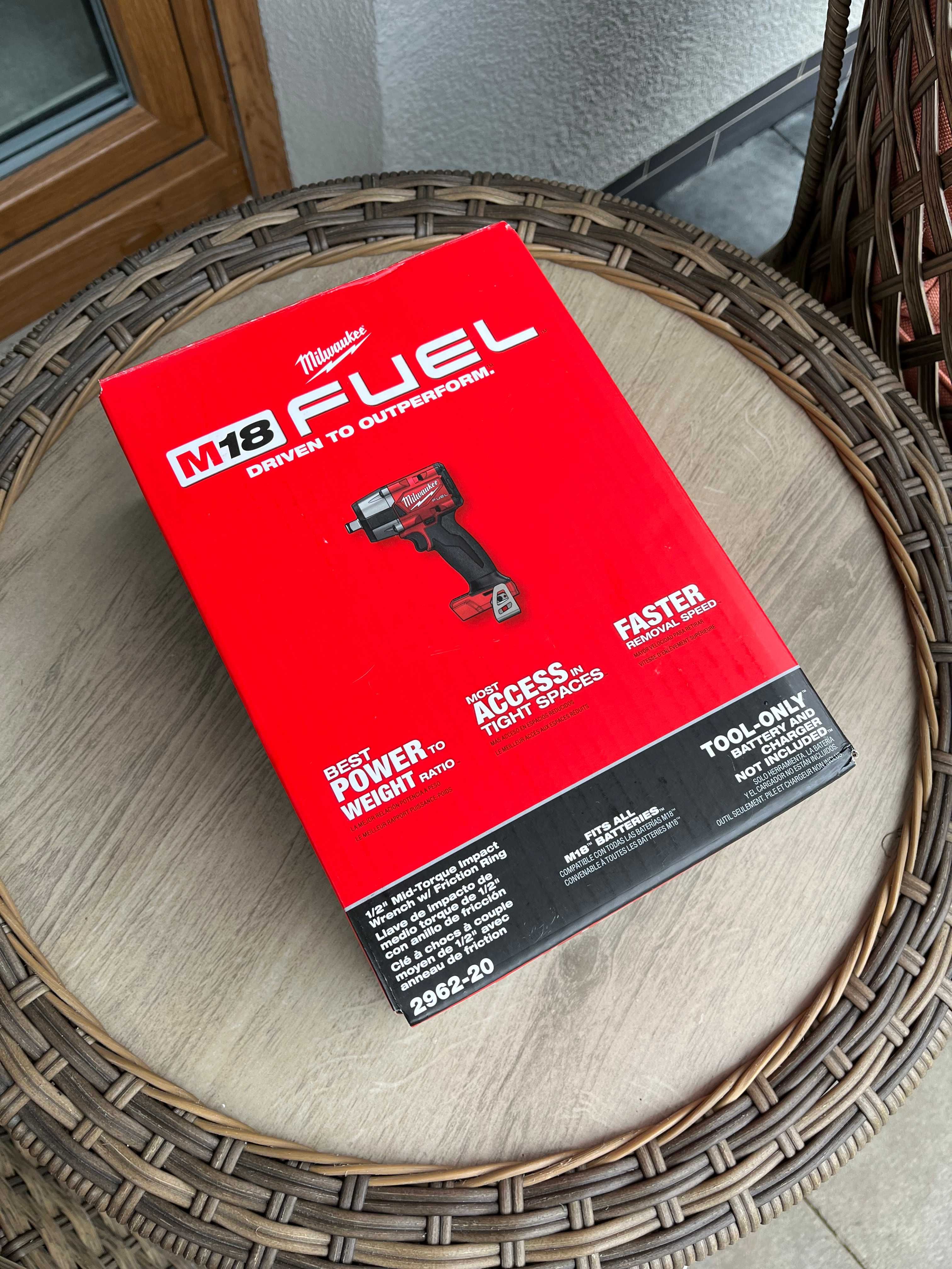 MILWAUKEE M18 fuel klucz 1/2 BODY