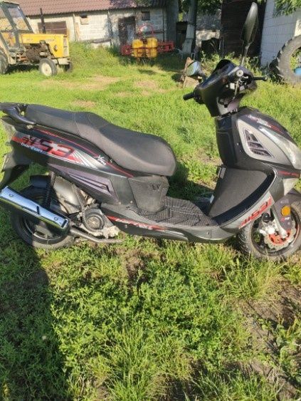 Skuter Barton falcon niski przebieg +kask