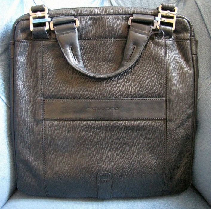 Итальянский деловой портфель Picuadro. Натуральная кожа. Черный