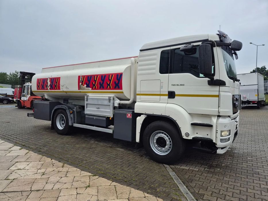 MAN TGS 18.360 / CYSTERNA / PALIWA + OLEJE / ADR / EURO 5 / 11M3 / 3 KOMORY / KABINA SYPIALNIANA / 1WŁ  Najtańsza w PL! Mocny silnik, Cysterna na paliwo, 3 komory, Sypialka