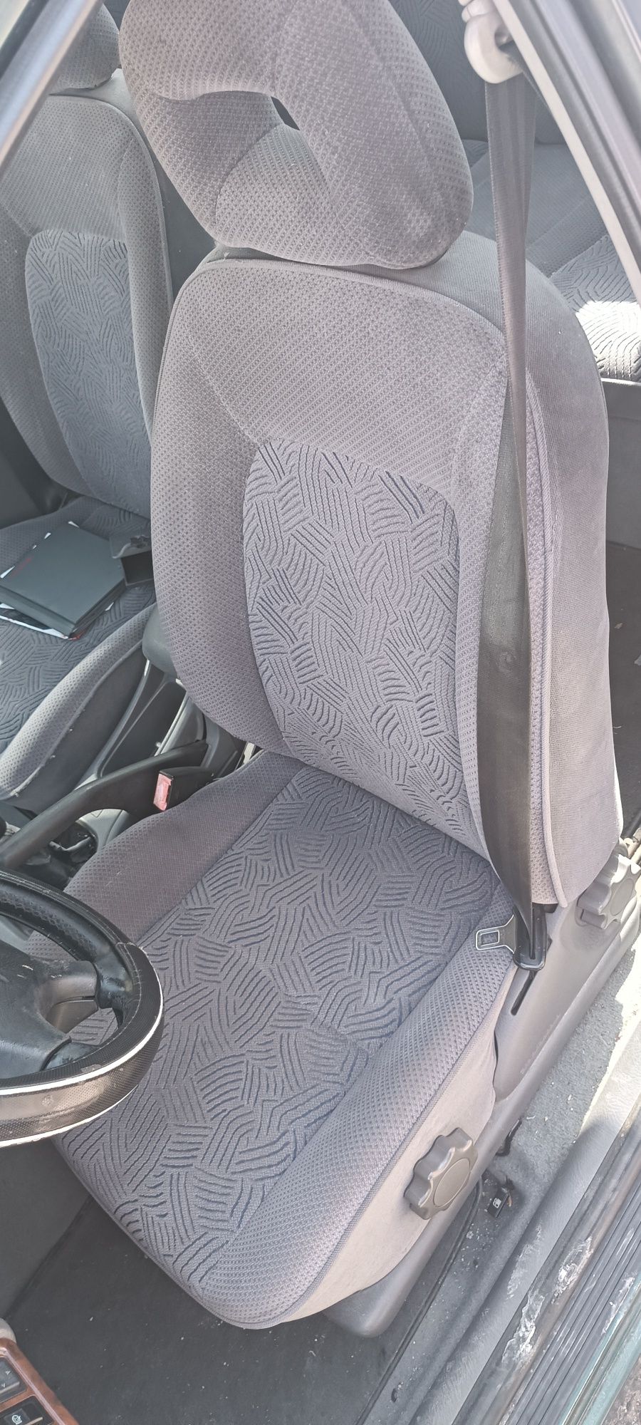 Toyota Avansis 1998