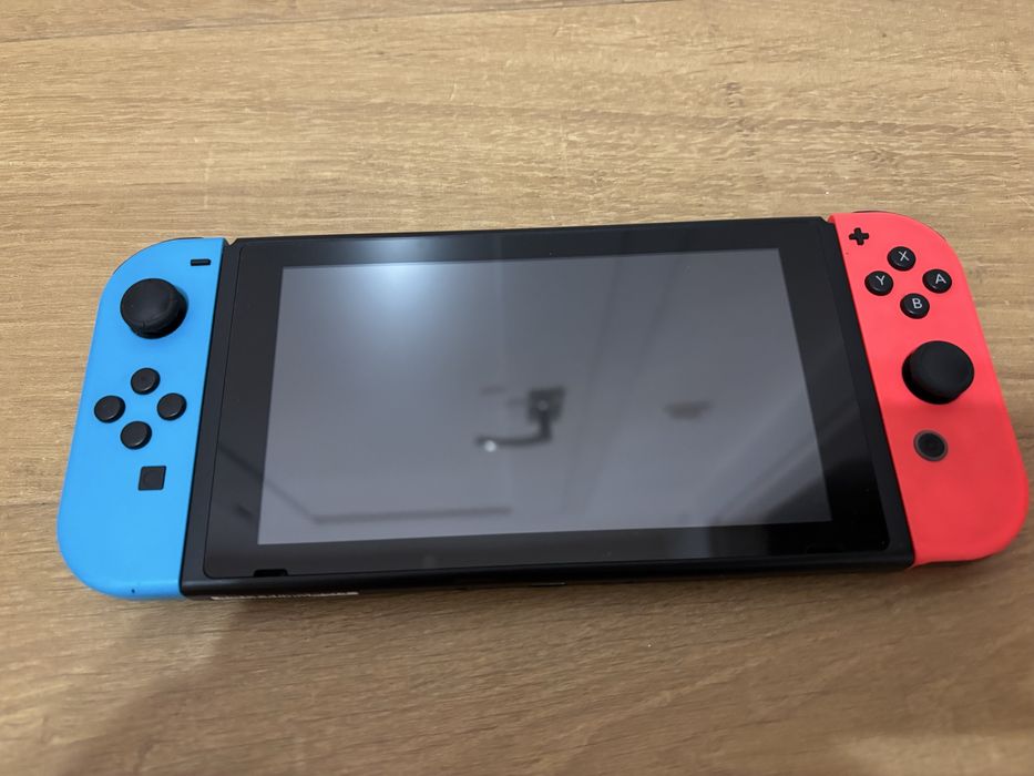 Nintendo switch 1 + 3 pady + RingFit+ gry