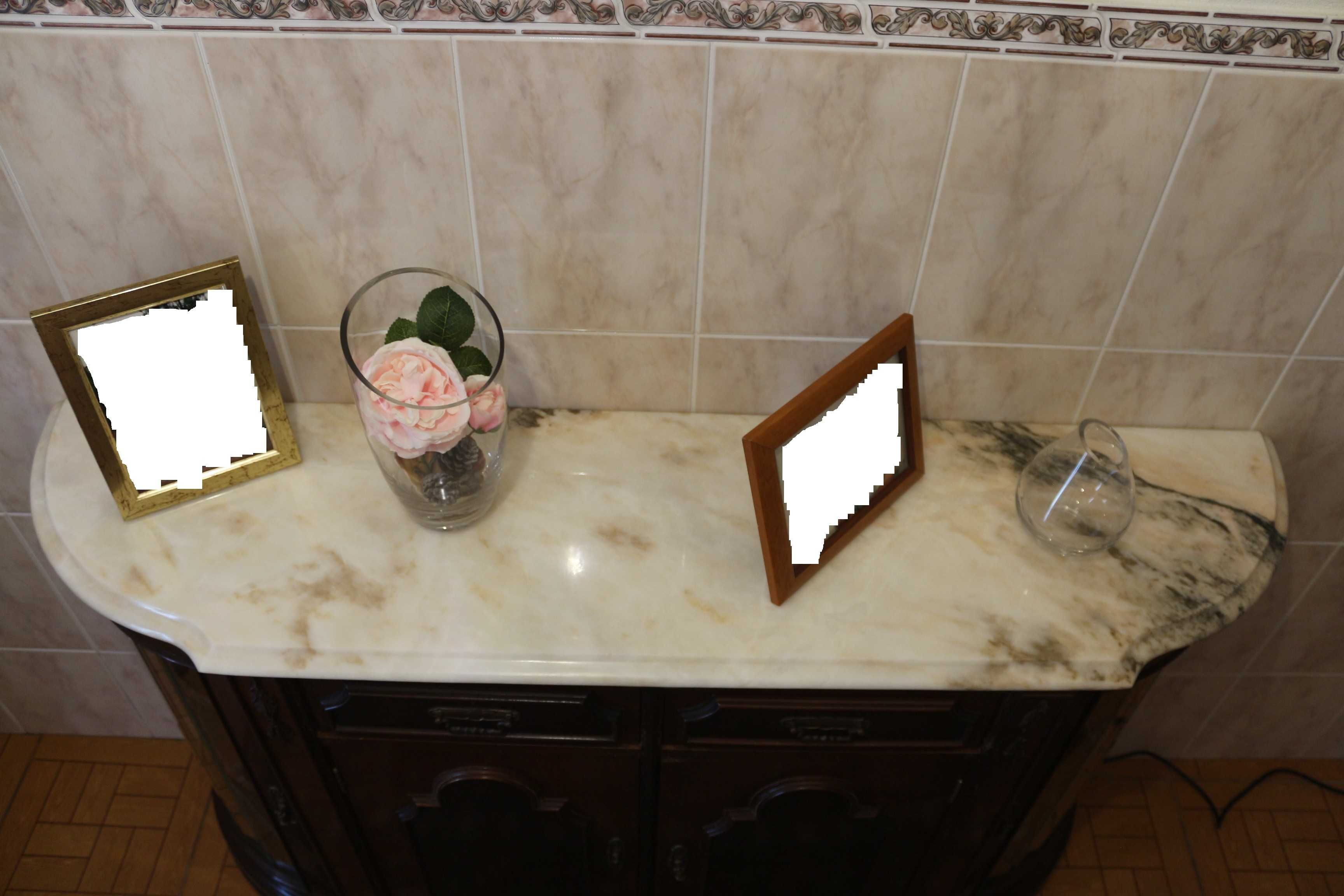 Movel p/corredor com vitrine