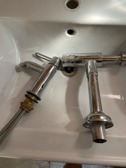 Umywalka ze stelażem