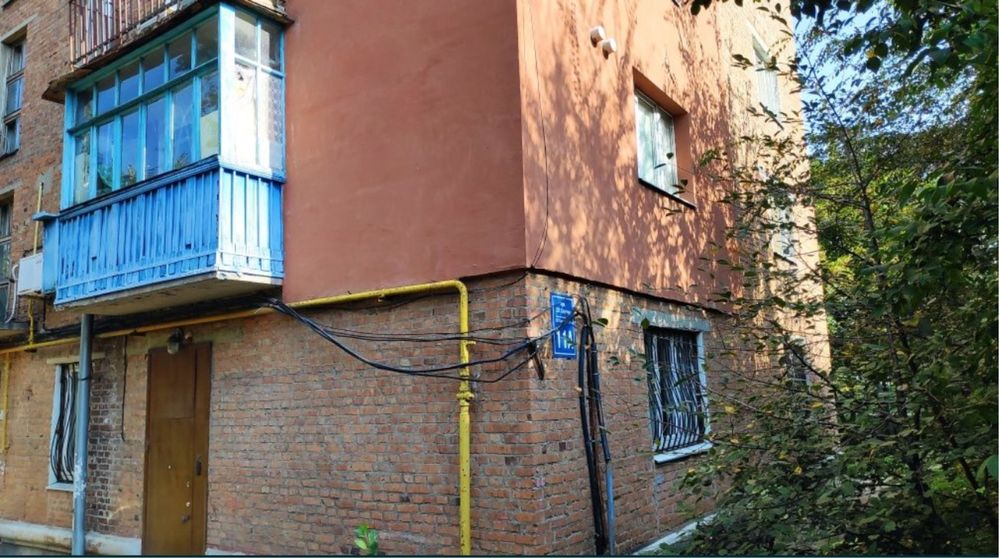 Продам 2х.кв.2/5 на П.Поле , 23 Августа 11а.