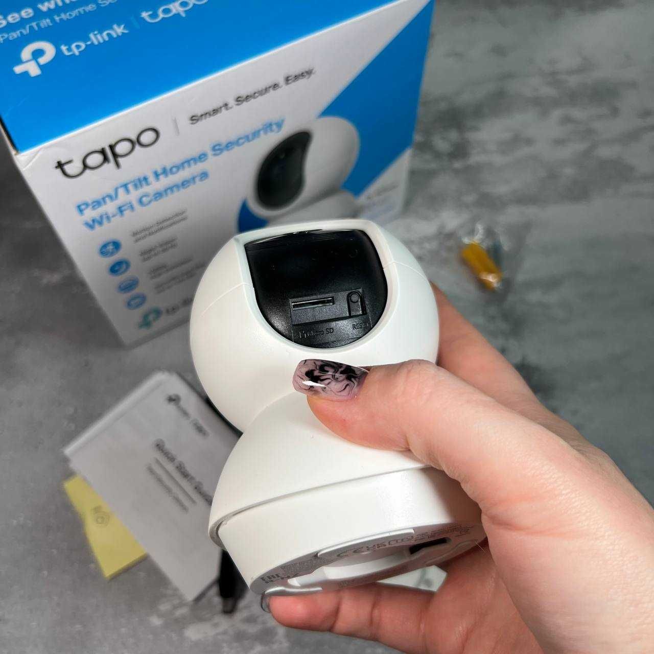 Домашня Wi-Fi камера відеоспостереження TP-Link Tapo C200