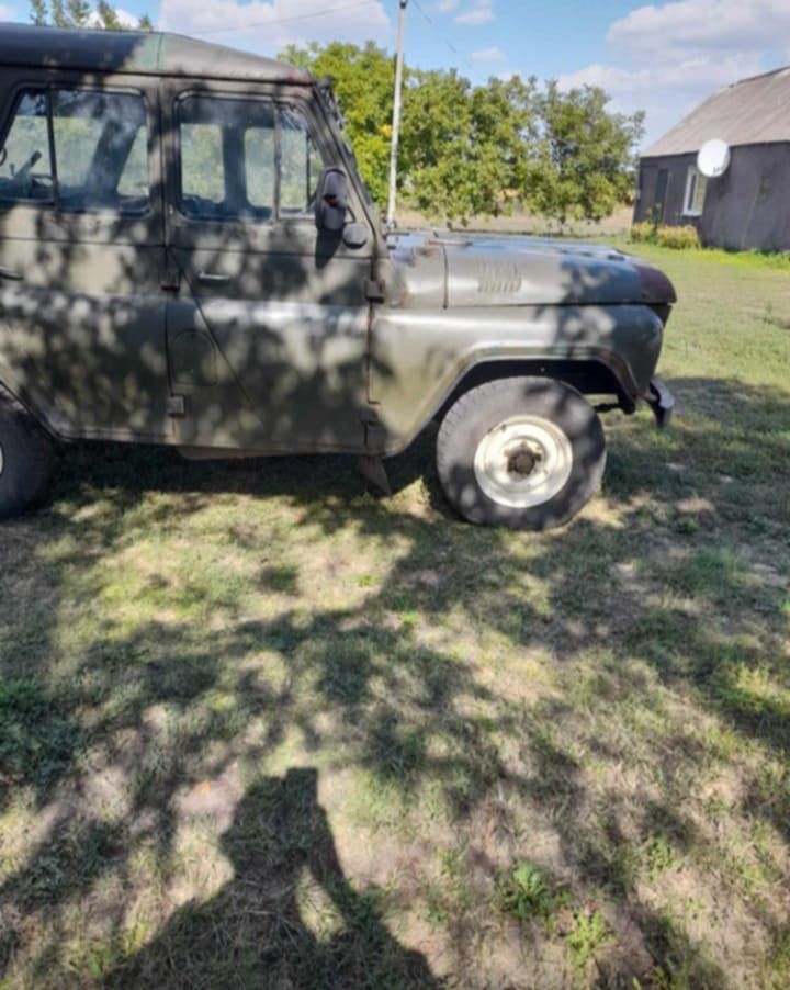 Автомобіль Уаз 469