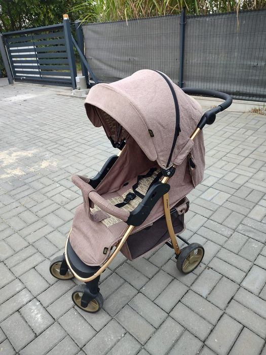 Sprzedam wózek spacerowy