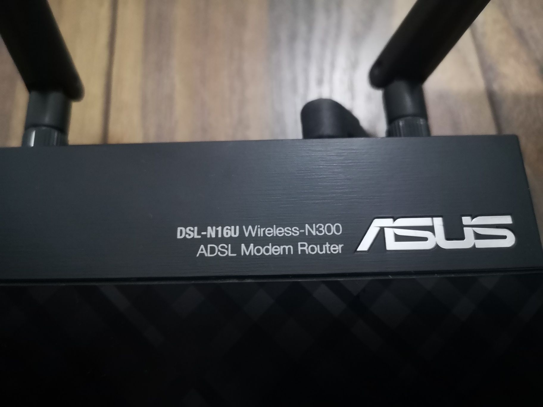 Router Asus DSL-N16U N300 ADSL Modem Router