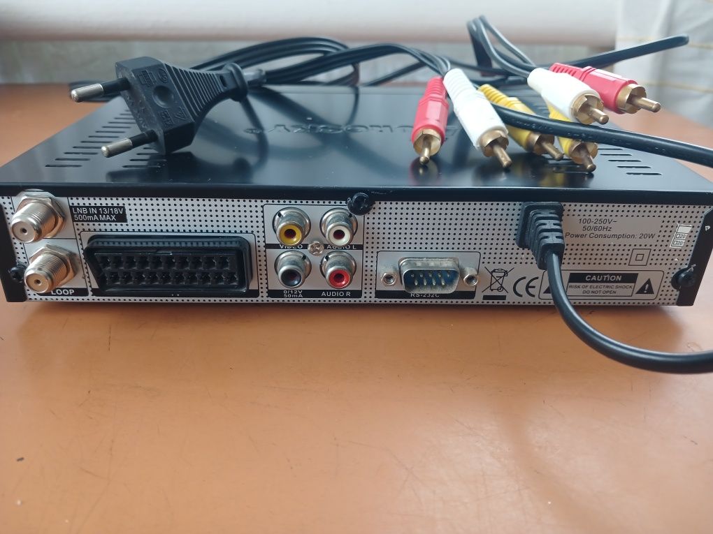 Тюнер Evrosky ES-4060 спутниковый ресивер