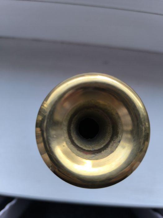 Wazonik z mosiądzu.