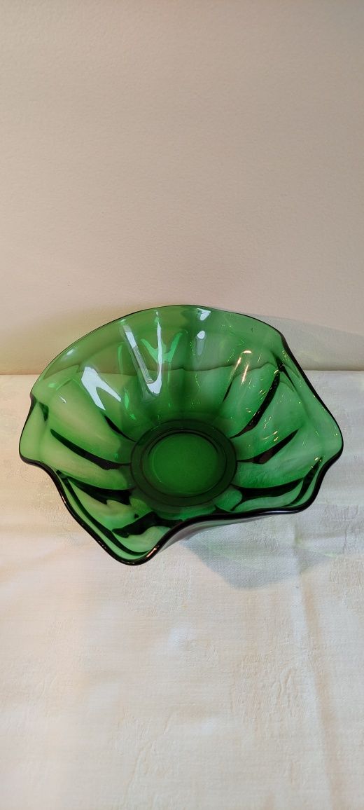 Taça modernista verde vidro