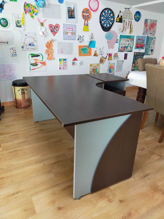 Secretária  em excelente estado