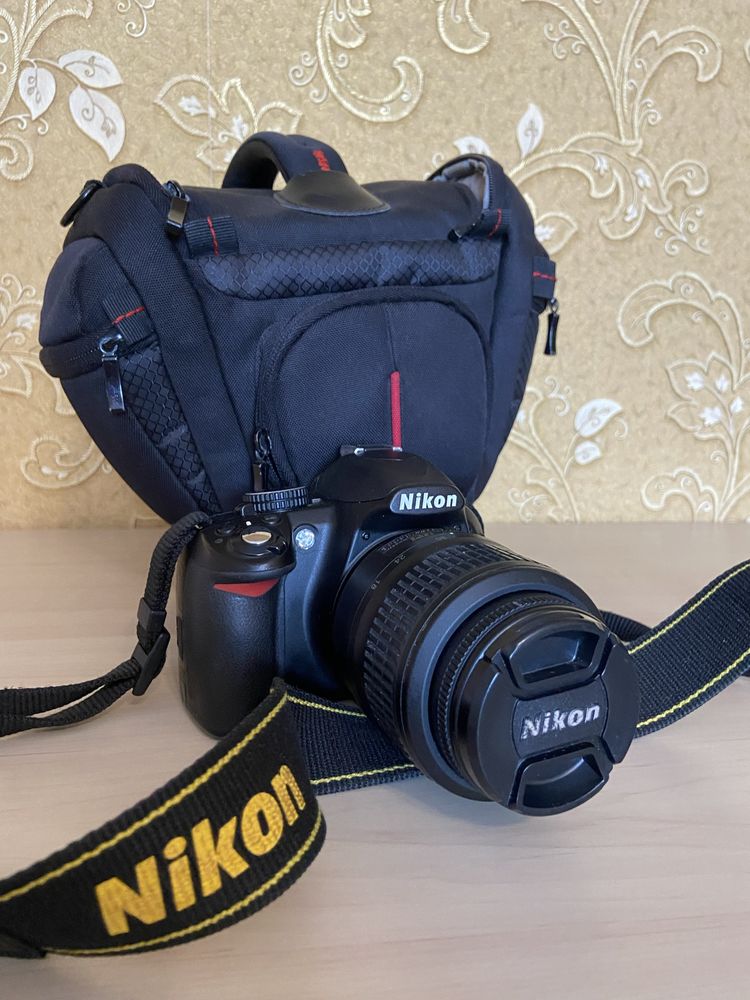 Nikon D3100 повний комплект