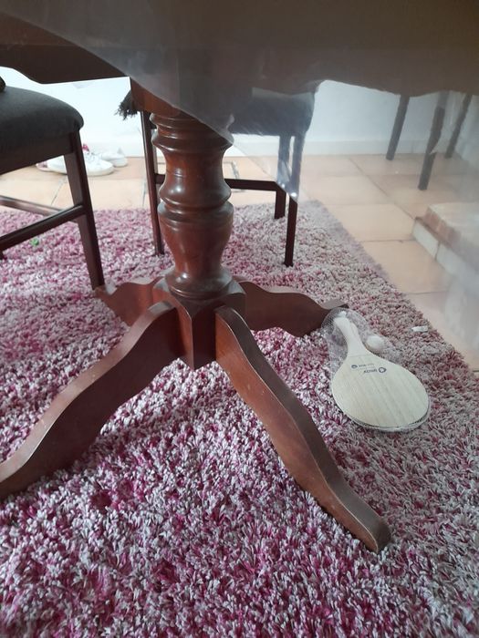 Mesa de jantar com 4 cadeiras