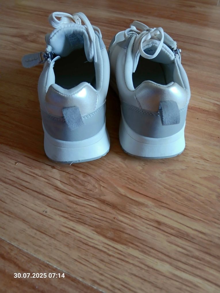Damskie sneakersy rozmiar 38 nowe