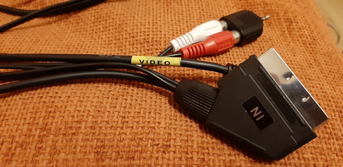 Kabel podłączeniowy euro/scart na s-video cinch audio Jack POLECAM