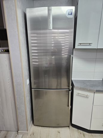 Продам Холодильник  Bosch 70см