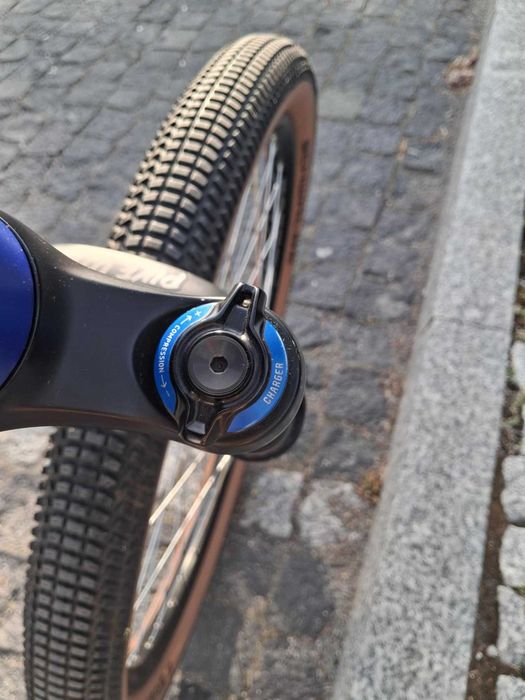 Rower Dartmoor Two6player dirt